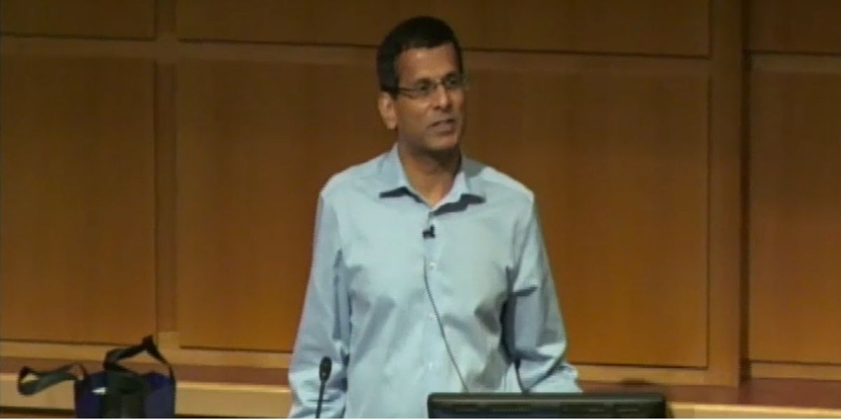 Dr. K.S. Joseph presented his lecture titled, “Non-Experimental Research: Working with Big Data to Improve the Health of Mothers and Babies,” at the 2018 Mini Med School program.