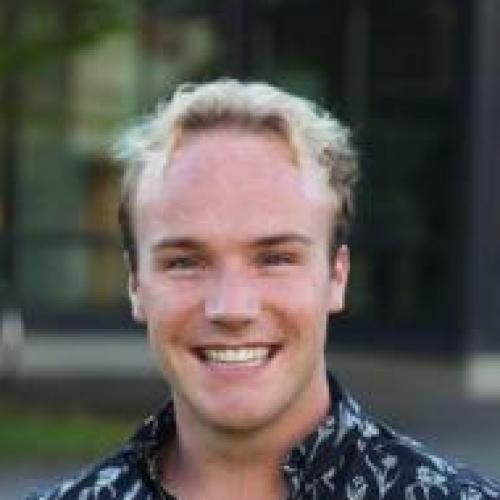 Carson Leach